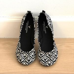 American Eagle Scrunched Ballet Flats - Size 7.5